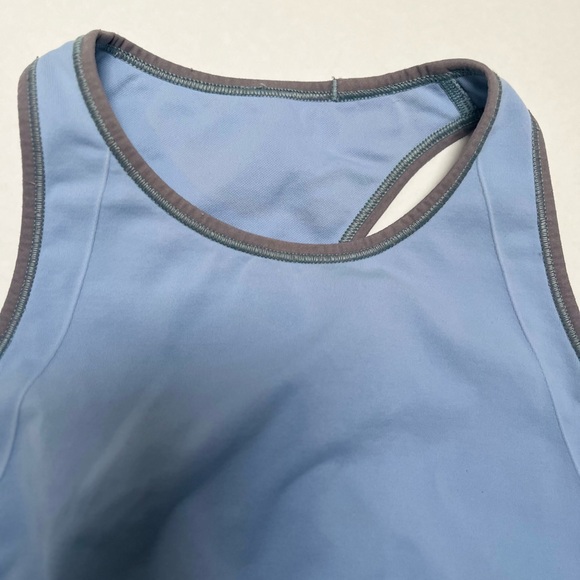 Lululemon - Ebb to Train Sports Bra Size 8 - Picture 5 of 11